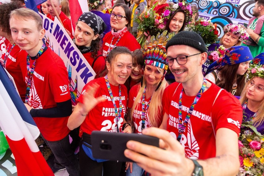 Koronawirus w Polsce. Pomagamy! Akcja Fundacji WOŚP. Owsiak: Liczę na pomysłowość!