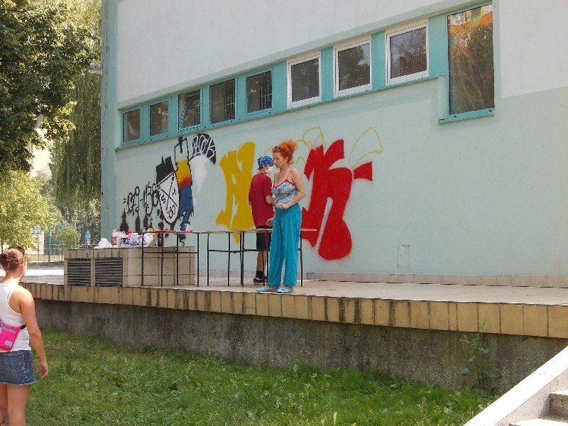 Nowe graffiti na budynku Spółdzielczego Domu Kultury
