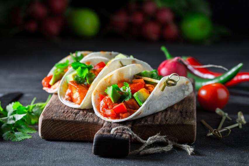 W rankingu najpopularniejszych dań street food tacos zajęło...