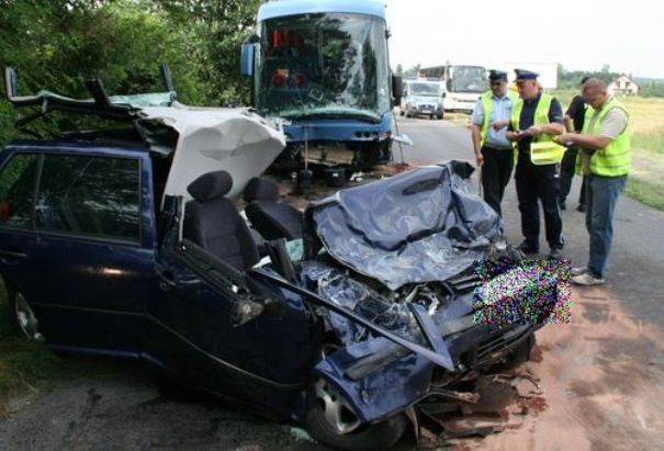 Wypadek autorkaru z Pszczyny w Licheniu. Pasażerom nic się nie stało