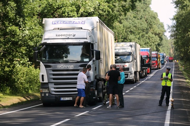 Wypadek karetki pogotowia w Jaksonku (gm. Aleksandrów)