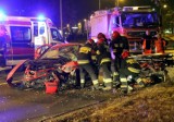 Wypadek przy ul. Krzywoustego we Wrocławiu. Jedna osoba w szpitalu [zdjęcia]