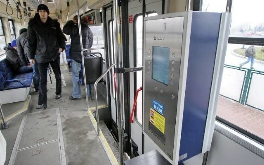 8. Większa dbałość o biletomaty

Automaty w pojazdach psują...