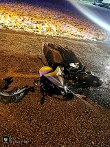 Wypadek z udziałem samochodu i skutera w Lubochni koło Tomaszowa Maz. [ZDJĘCIA]