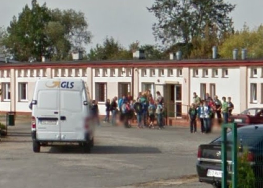 Rząśnia i jej mieszkańcy na Google Street View. Tak żyła wioska 10 lat temu 