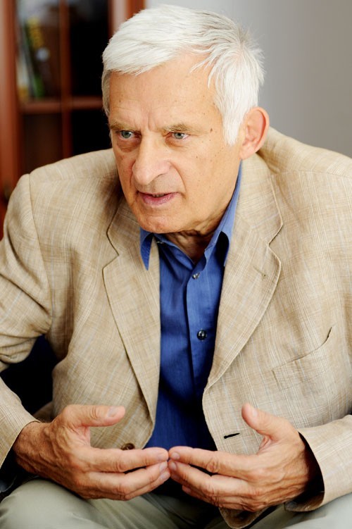 W dziedzinie wzlotów bezdyskusyjnie wygrał Jerzy Buzek...