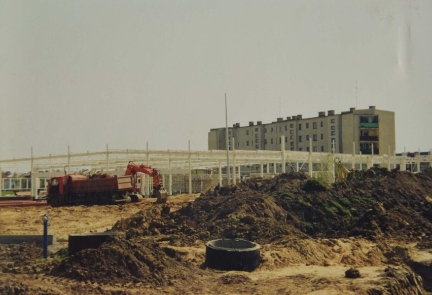 Rzut oka na Malbork w latach 90. ubiegłego wieku i nieco później. Jak bardzo miasto się zmieniło?