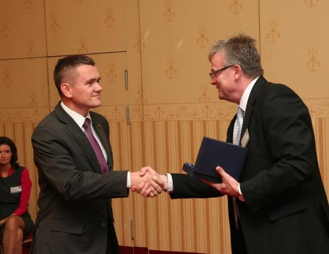 Nagrodę podczas uroczystego X Seminarium dla Operatorów Komunalnych w Warszawie odebrał wiceprezes zarządu Jakub Jędrzejczak