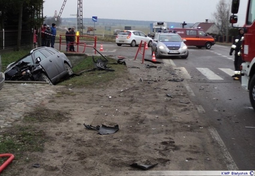 Wypadek w Knyszynie. Dwie osoby zostały ranne