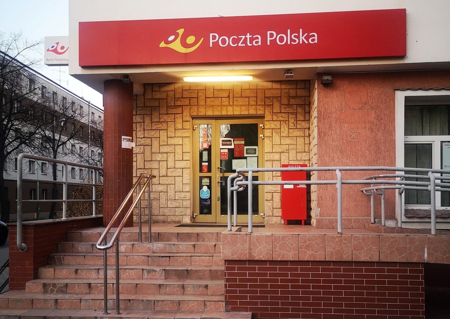 Koronawirus. Skrócone godziny pracy placówek Poczty Polskiej w Dębicy  [ZDJĘCIA] | Dębica Nasze Miasto