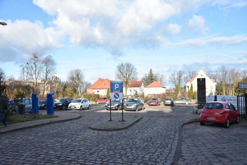 Malbork. Plan miejscowy centrum już po konsultacjach. Wciąż emocje budzi skierowanie ruchu w ulicę Mazurów i zieleń zamiast części parkingu