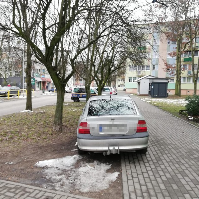 Dyżurny Straży Miejskiej w Inowrocławiu otrzymał w styczniu 2021 roku od mieszkańców miasta 375 zgłoszeń. Wśród nich aż 113 dotyczyło nieprawidłowego parkowania