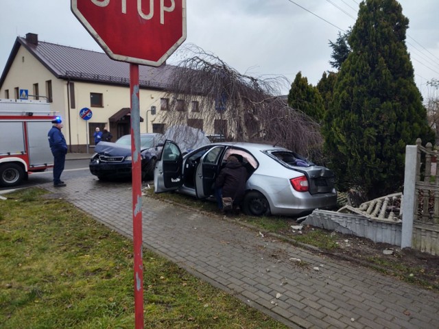 Wypadek w Izabelowie w gminie Zduńska Wola. W akcji śmigłowiec LPR