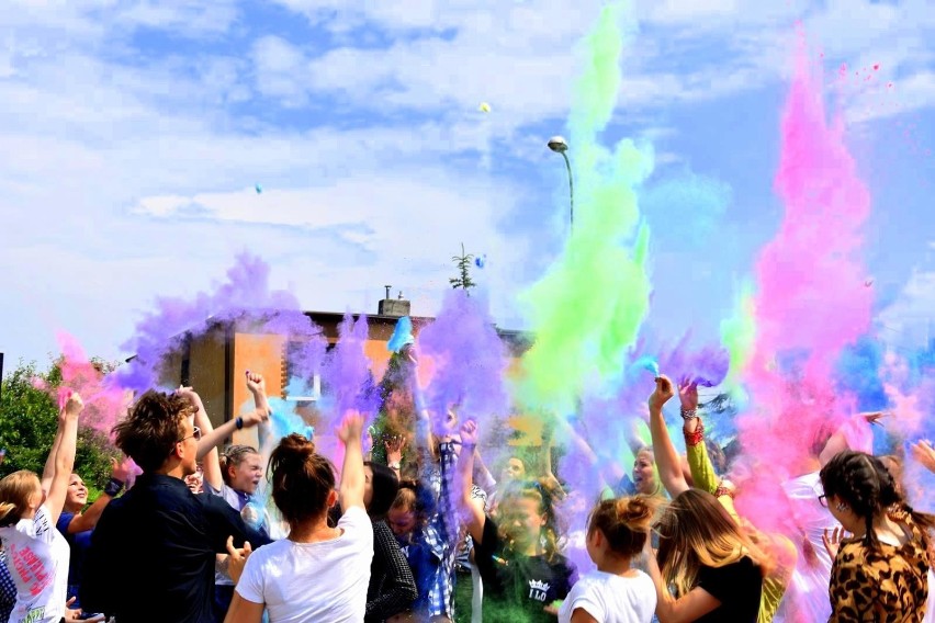 Festiwal Kolorów w Akademickim Zespole Szkół Ogólnokształcących 