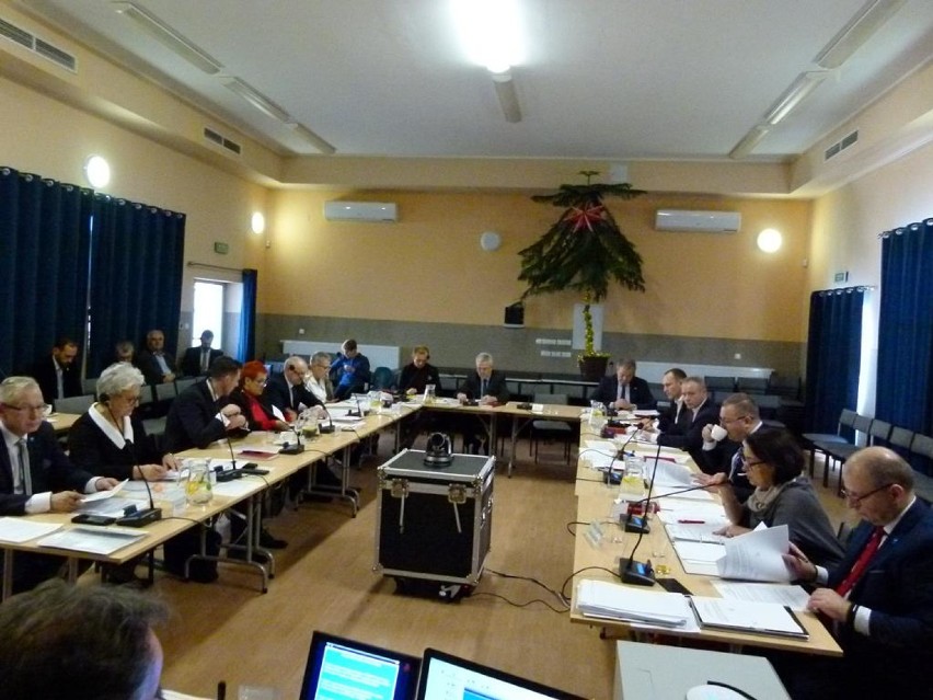 Budżetowa sesja rady  powiatu zduńskowolskiego