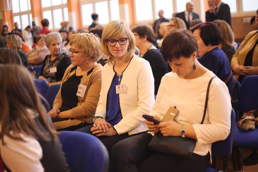 70-lecie szkoły w Starym Polu [ZDJĘCIA]. Szkolne mury opuściło ponad 5 tysięcy absolwentów