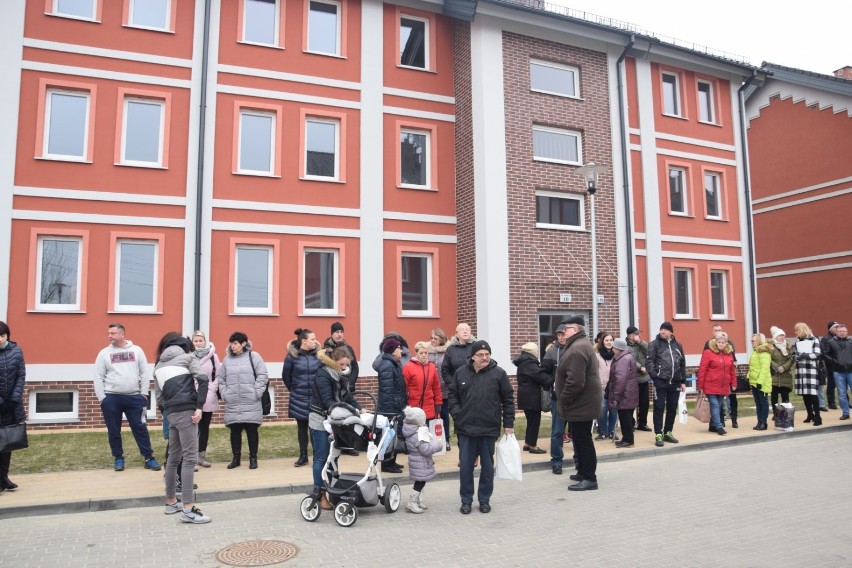 Tczew: lokatorzy mogą już zamieszkać w nowych mieszkaniach przy ul. Prostej [ZDJĘCIA]