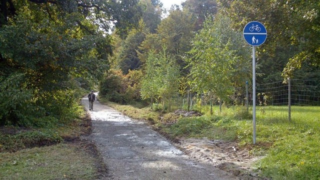 Ścieżka pieszo-rowerowa została odnowiona w cieszyńskich Błogocicach.