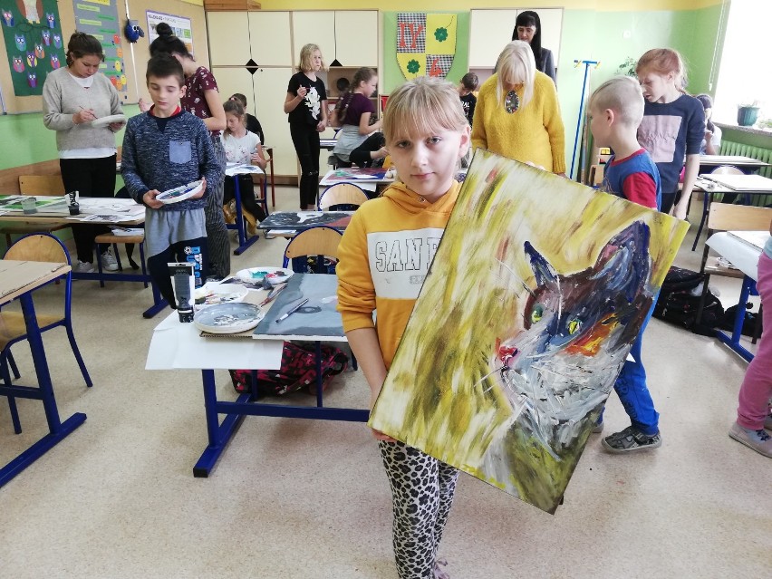 Warsztaty malarskie w Szkole Podstawowej w Chełmnie