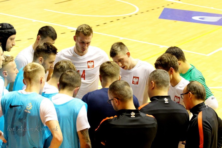 Reprezentacja Polski w futsalu lepsza od Belgów! Biało-czerwoni wygrywają w Kwidzynie [ZDJĘCIA CZ. 2]