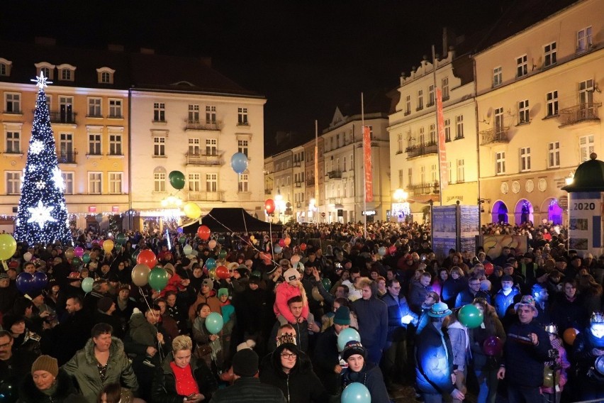 Sylwester 2020 będzie inny niż wszystkie. A tak Kalisz bawił...