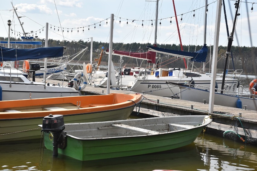 Sezon żeglarsko-turystyczny oficjalnie otwarty. Impreza odbyła się na przystani Marina w Karpicku