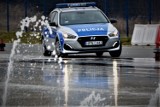 Tczewscy policjanci doskonalili technikę jazdy nowymi radiowozami ZDJĘCIA