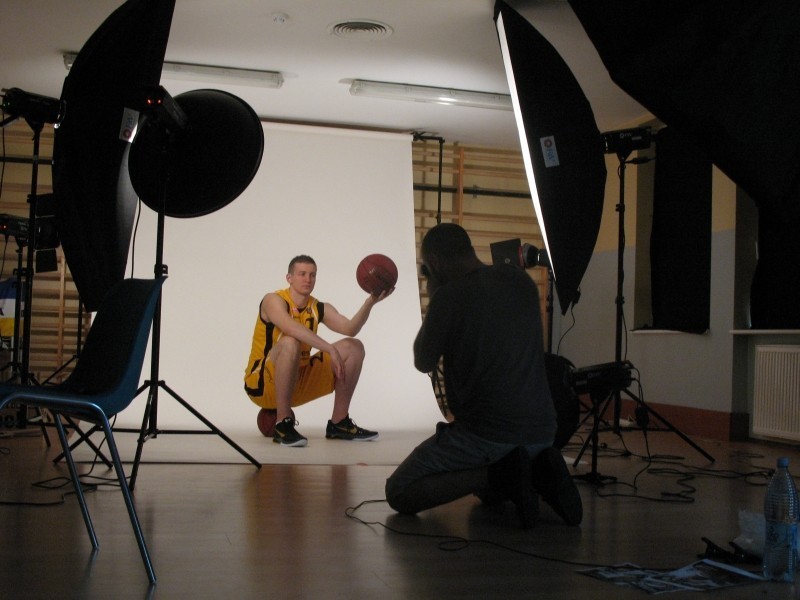 Koszykarze Trefla na sesji zdjęciowej