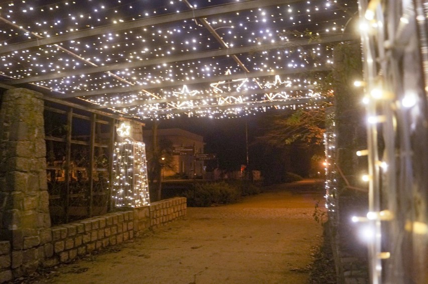 Iluminacje świąteczne w inowrocławskich Solankach [zdjęcia] 