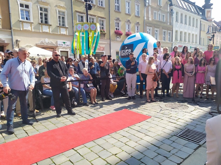 W sumie na opolskim rynku znajdują się już 73 gwiazdy...