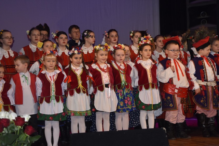 Koncert finałowy XXV Wojewódzkiego Festiwalu Pieśni Patriotycznej w Myszkowie ZDJĘCIA