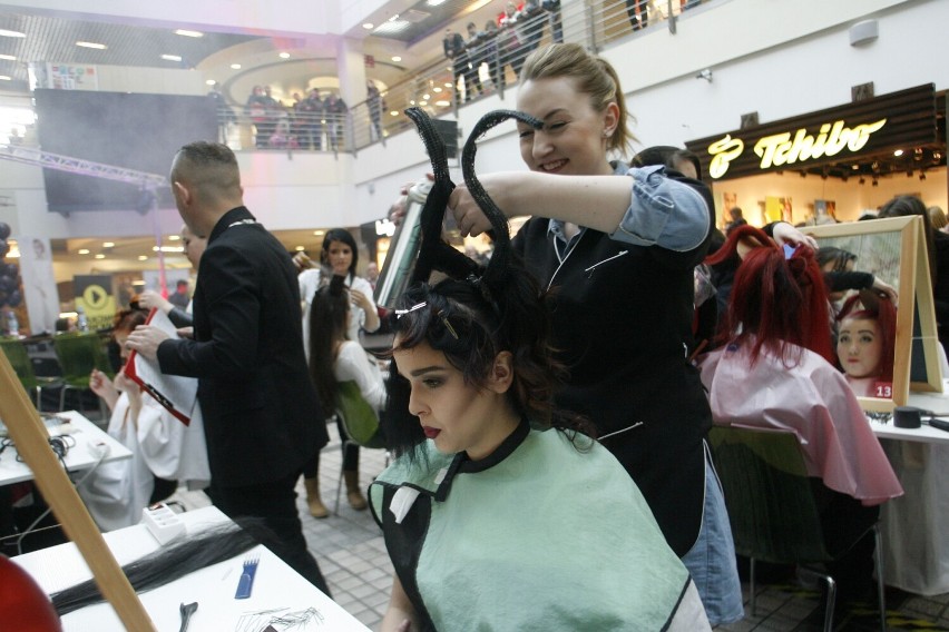 Mistrzostwa we fryzjerstwie w Legnicy, wygrała Karina Kaproń, zobaczcie zdjęcia