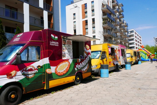 Trwa Festiwal Food Trucków na Żoliborzu w Warszawie