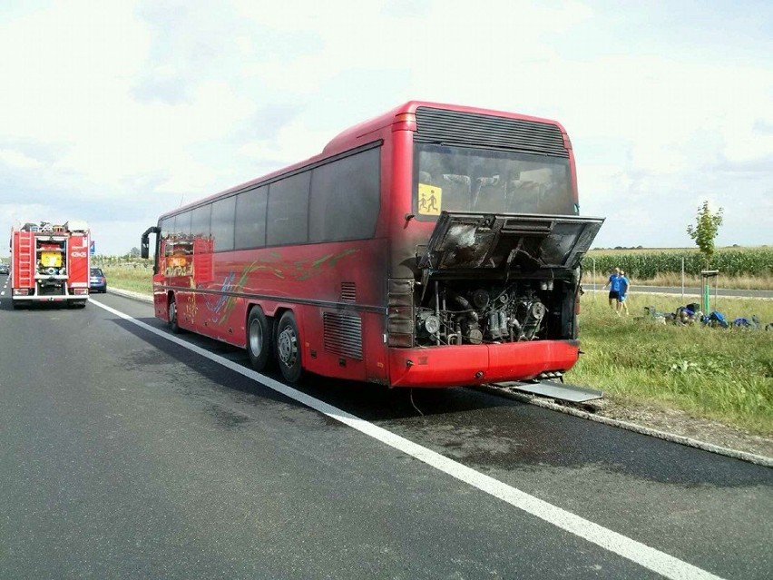 Pożar autokaru na S-5! [FOTO]