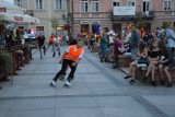Nightskating Piotrków: po raz drugi przejechali przez miasto na rolkach