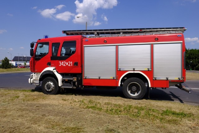 Zobacz także: Wyburzanie starych budynków TZMO [ZDJĘCIA Z DRONA]

Na lewobrzeżu doszło do kolizji dwóch aut osobowych. Ruch na wysokości kościoła przy ul. Poznańskiej prowadzony był wahadłowo. Na szczęście żaden z kierujących nie odniósł obrażeń.