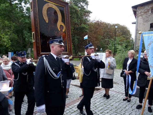 Kopia Obrazu Matki Boskiej Częstochowskiej dotarła do Lubosza (24.09.2021)