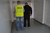 Po pijanemu wyważyli drzwi do domu w centrum Łowicza
