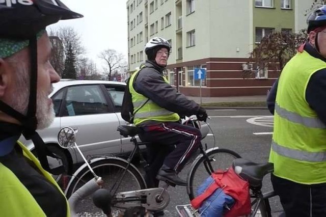 Włączanie się do ruchu nie zawsze jest łatwe. Fot. Ryszard Jan Zag&oacute;rski