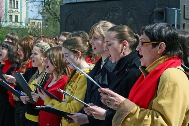 Występ wrocławskiego chóru narzekań.