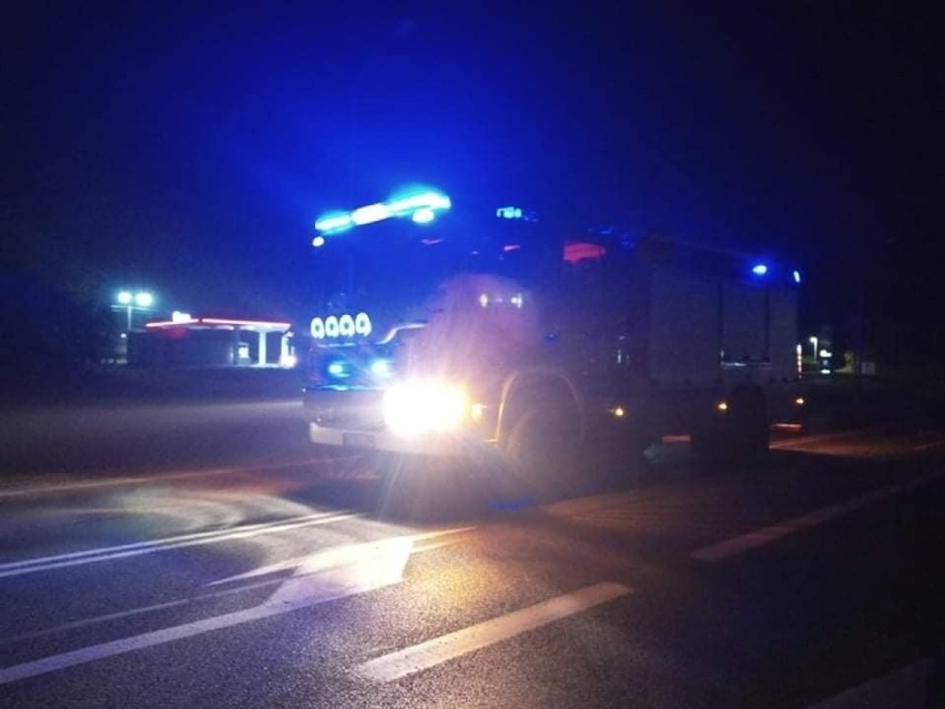 Wypadek cysterny w Głogowie pod Toruniem. Akcja strażaków