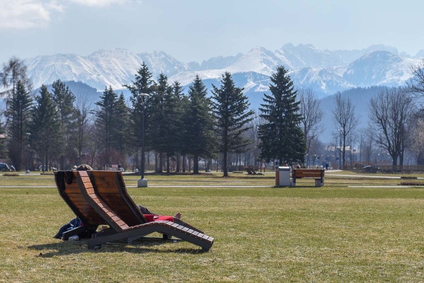 Zakopane. Piękne pogoda, cudowne góry i leżaki [ZDJĘCIA]