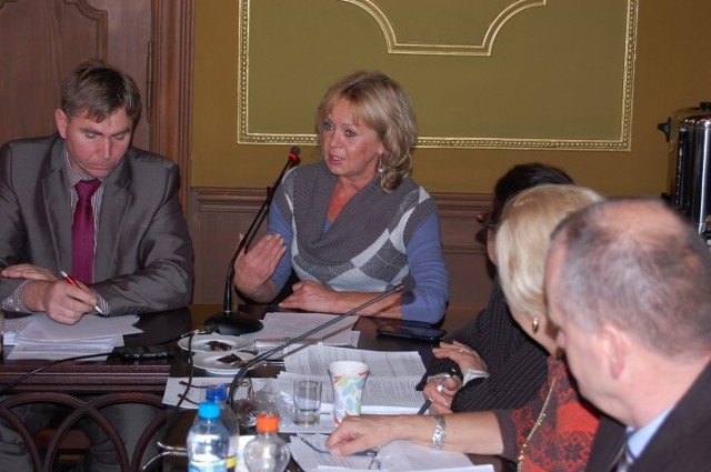 Jolanta Ostrowska prosiła radnych podczas ostatniego posiedzenia o wprowadzenie poprawek do uchwały "śmieciowej"