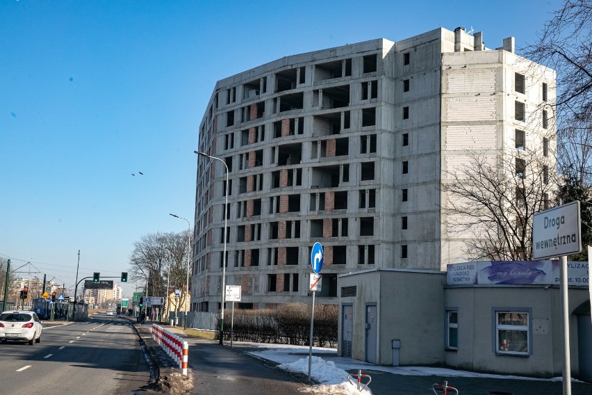 Kraków. Budowa prywatnego akademika wstrzymana. Od kilku miesięcy nic się nie dzieje na terenie inwestycji [ZDJĘCIA] 
