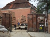 Zamek Przemysła: Już widać mury!