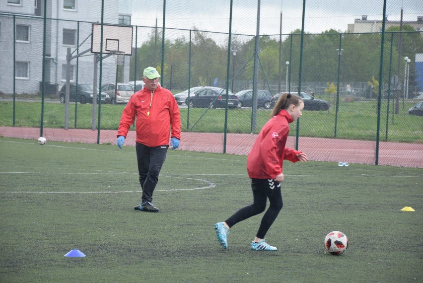 Powiat malborski. "Odmrażanie" sportu na boiskach piłkarskich. Olimpico Malbork już trenuje, Pomezania zacznie