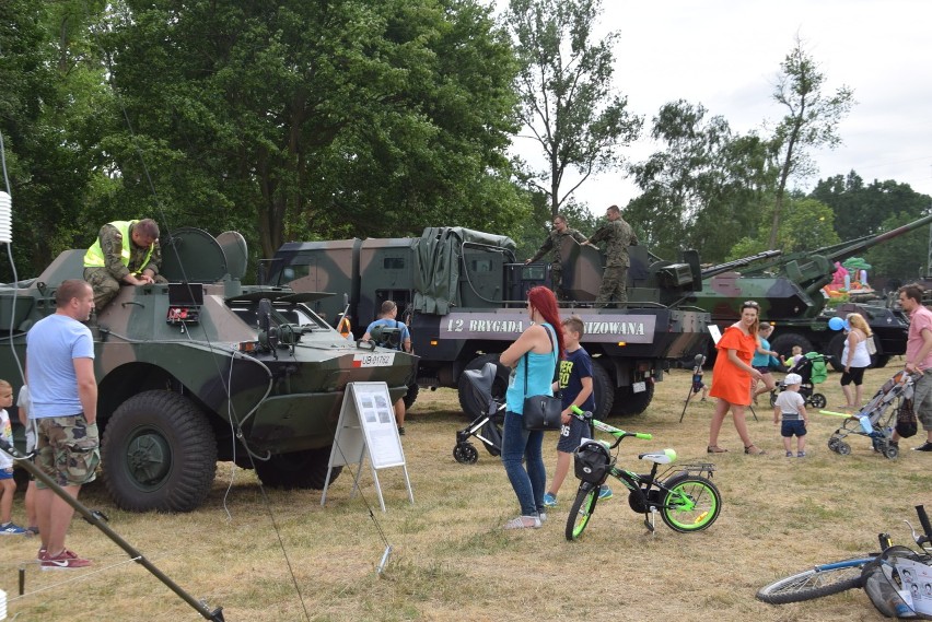  Wojsko zaprosiło mieszkańców na strzelnicę wojskową na militarny piknik 