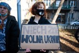 Wojna na Ukrainie. Kraków czeka na rządowe decyzje. Pierwsi Ukraińcy proszą miasto o pomoc. To kajakarze górscy