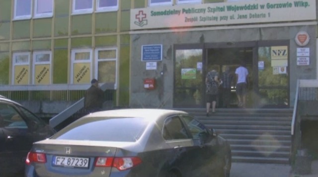 Marszałkowską hondę accord nasz „złapał" w poniedziałek podczas kręcenia materiału wideo o szpitalu reporter "Gazety Lubuskiej". To kadr z jednego z ujęć.