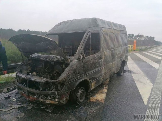 Pożar busa na autostradzie A4 w powiecie opolskim.